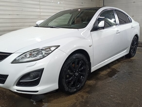 2011 Mazda 6 II (GH) Рестайлинг, белый, 890000 рублей