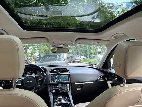 2018 Jaguar F-Pace I, синий, 2500000 рублей - вид 7