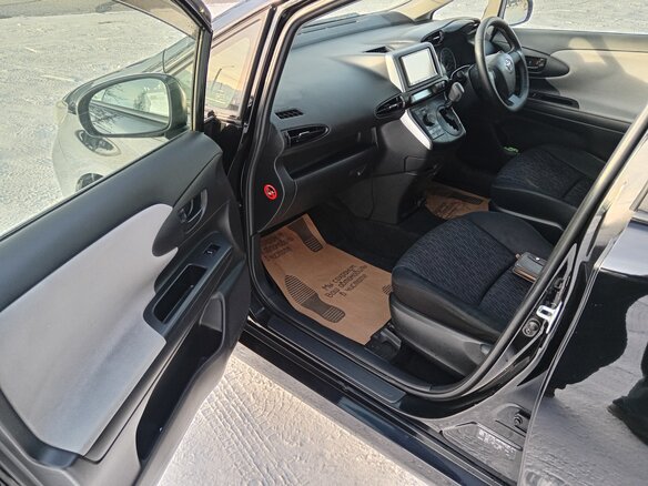 2010 Toyota Wish II, чёрный, 1450000 рублей - вид 14