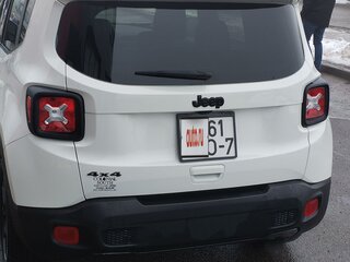 2022 Jeep Renegade I Рестайлинг, белый, 1800000 рублей, вид 3