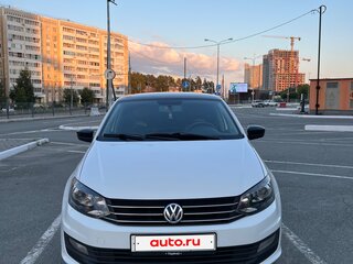 2018 Volkswagen Polo V Рестайлинг, белый, 1225000 рублей, вид 1