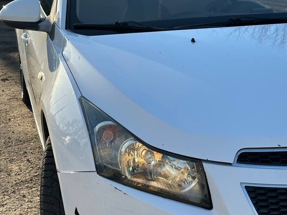 2012 Chevrolet Cruze I, белый, 700000 рублей - вид 3