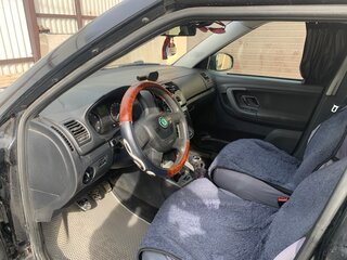 2011 Skoda Fabia II Рестайлинг, чёрный, 325000 рублей, вид 5