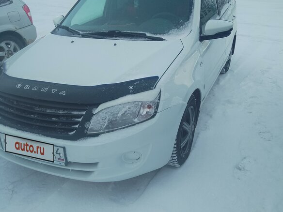 2014 Lada (ВАЗ) Granta I, белый, 440000 рублей - вид 2