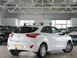 2012 Hyundai i30 II, белый, 850000 рублей, вид 4