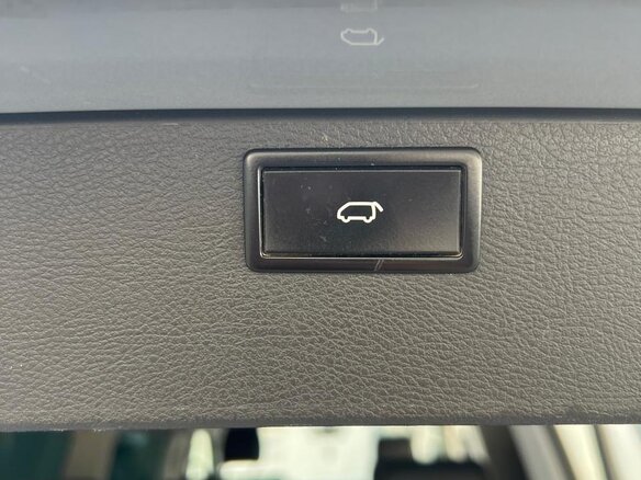2016 Volkswagen Multivan T6, серебристый, 3850000 рублей - вид 20