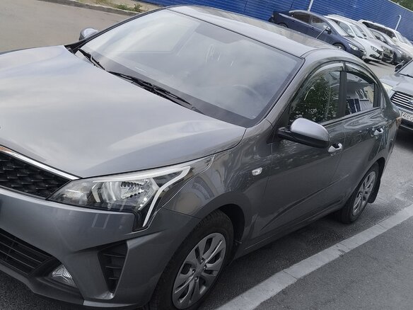 2021 Kia Rio IV Рестайлинг, серый, 1850000 рублей - вид 1