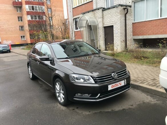 2012 Volkswagen Passat B7, коричневый, 1350000 рублей - вид 1