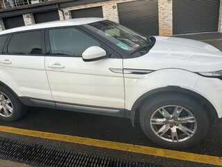 2014 Land Rover Range Rover Evoque 6-speed I, белый, 2700000 рублей, вид 2