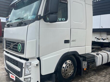 2011 Volvo FH, белый, 3850000 рублей, вид 1