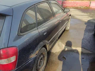 2001 Mazda 323 VI (BJ) Рестайлинг, синий, 90000 рублей, вид 3