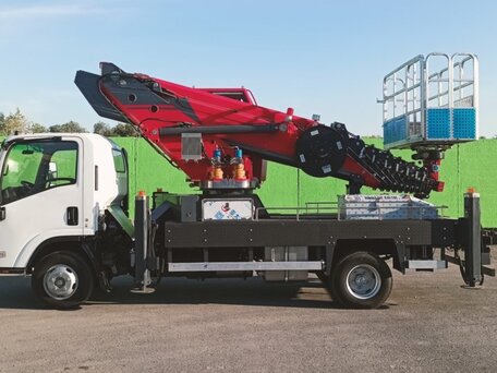 2026 Isuzu ELF KV100, белый, 5960000 рублей, вид 1