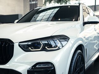 2021 BMW X5 30d IV (G05/G18), белый, 8100000 рублей, вид 2