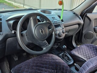2010 Kia Soul I, чёрный, 570000 рублей, вид 5