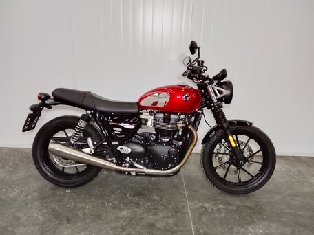 2023 Triumph Speed Twin, красный, 889000 рублей, вид 4