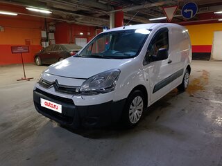 2013 Citroen Berlingo II Рестайлинг, белый, 480000 рублей, вид 1
