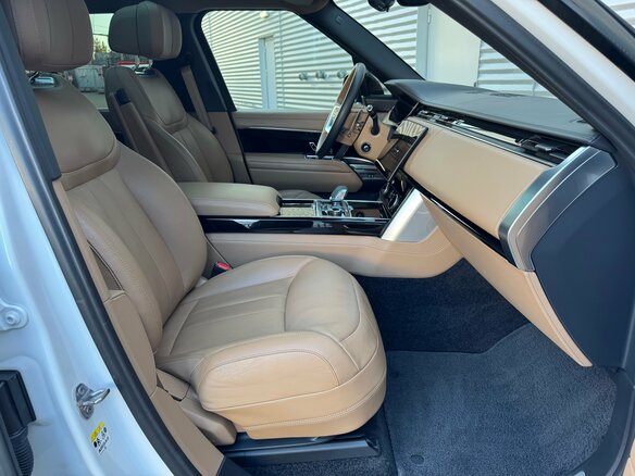 2022 Land Rover Range Rover P530 MHEV V, белый, 18990000 рублей - вид 33