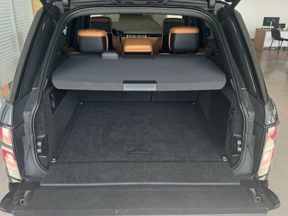 2021 Land Rover Range Rover IV Рестайлинг, серый, 6600000 рублей - вид 21