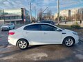 2015 Kia Rio III Рестайлинг, белый, 680000 рублей - вид 1