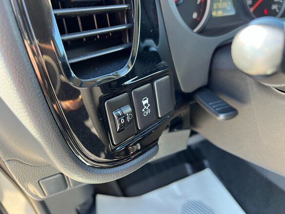 2013 Mitsubishi Outlander III, серый, 1700000 рублей - вид 17