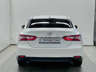 2018 Toyota Camry VIII (XV70), белый, 2030000 рублей, вид 4
