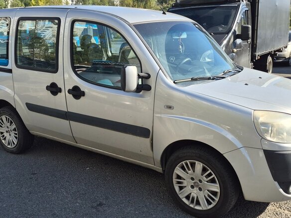 2015 Fiat Doblo I Рестайлинг, серый, 730000 рублей - вид 1