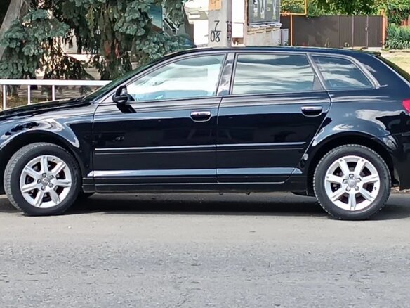 2012 Audi A3 II (8P) Рестайлинг 2, чёрный, 755000 рублей - вид 1