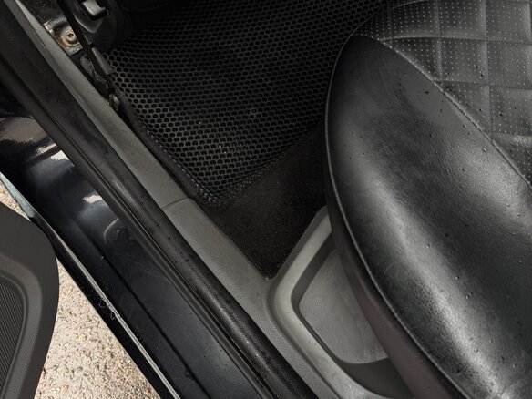2010 Ford Focus II Рестайлинг, чёрный, 700000 рублей - вид 14