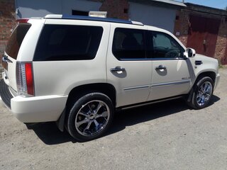 2013 Cadillac Escalade III, белый, 3200000 рублей, вид 1