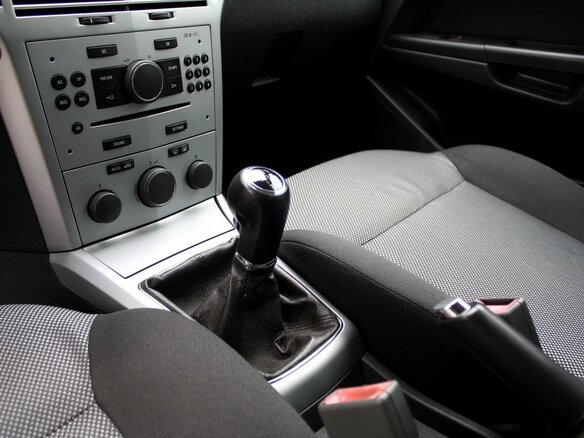 2011 Opel Astra H Рестайлинг, чёрный, 510000 рублей - вид 12