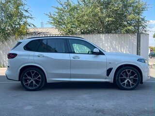 2025 BMW X5 30d IV (G05/G18) Рестайлинг, белый, 13350000 рублей, вид 4