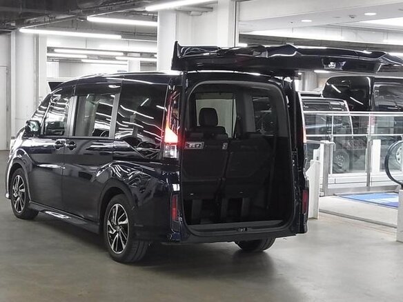 2019 Honda Stepwgn Spada V Рестайлинг, синий, 1700000 рублей - вид 10