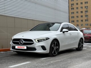 2020 Mercedes-Benz A-Класс 250 IV (W177), белый, 2990000 рублей, вид 2