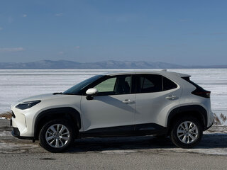 2022 Toyota Yaris Cross I, белый, 1690000 рублей, вид 5