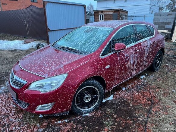 2011 Opel Astra J, красный, 750000 рублей - вид 16