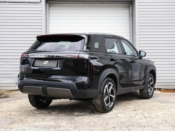 2026 Jaecoo J7 I Рестайлинг, чёрный - вид 3