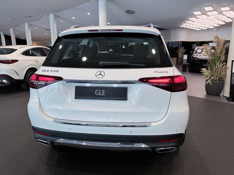 2026 Mercedes-Benz GLE 350 II (V167) Рестайлинг, белый, 10790000 рублей, вид 4