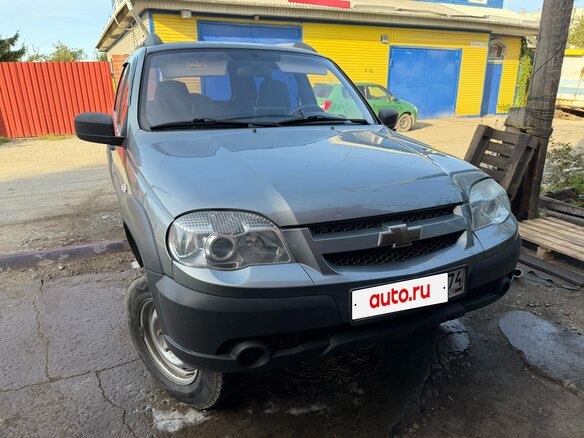 2013 Chevrolet Niva I Рестайлинг, серый, 630000 рублей