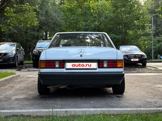 1987 Mercedes-Benz 190 (W201), белый, 850000 рублей, вид 2