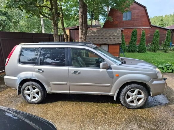 2002 Nissan X-Trail I, серый, 500000 рублей - вид 3