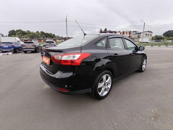 2014 Ford Focus III, чёрный, 980000 рублей - вид 4