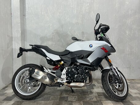 2021 BMW F 900 XR, белый, 945000 рублей, вид 1