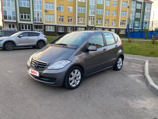 2012 Mercedes-Benz A-Класс 180 II (W169) Рестайлинг, серый, 670000 рублей, вид 1