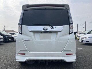 2023 Toyota Roomy I Рестайлинг, белый, 1070000 рублей, вид 4