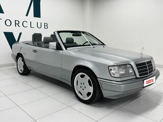 1995 Mercedes-Benz E-Класс 220 I (W124), серебристый, 3600000 рублей, вид 2