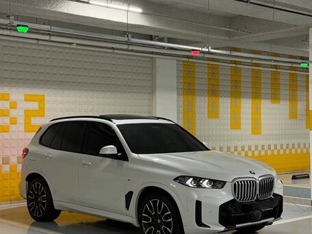 2025 BMW X5 40d IV (G05/G18) Рестайлинг, белый, 13510000 рублей, вид 3