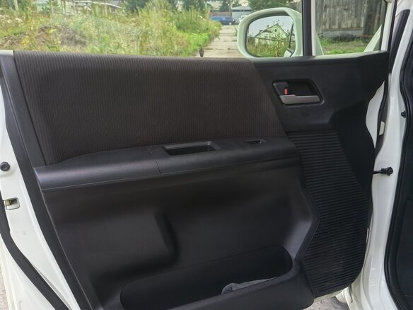 2012 Honda Freed I Рестайлинг, белый, 990000 рублей - вид 8