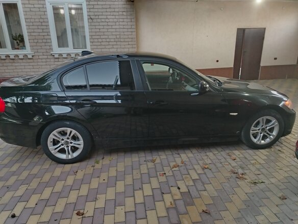 2008 BMW 3 серии 320i V (E90/E91/E92/E93) Рестайлинг, чёрный, 1050000 рублей - вид 1