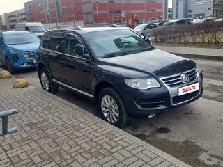 2008 Volkswagen Touareg I Рестайлинг, чёрный, 1060000 рублей, вид 1