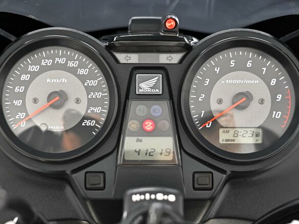 2011 Honda CB 1300, белый - вид 7
